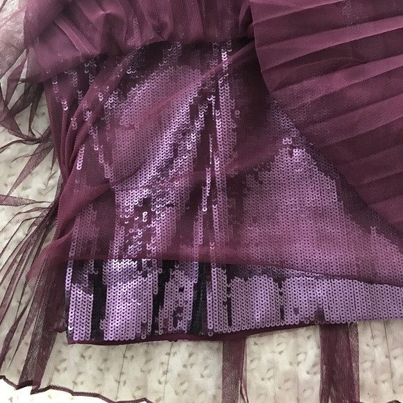 Beautiful dress New!!! Bcbgmaxazria - Picture 3 of 6